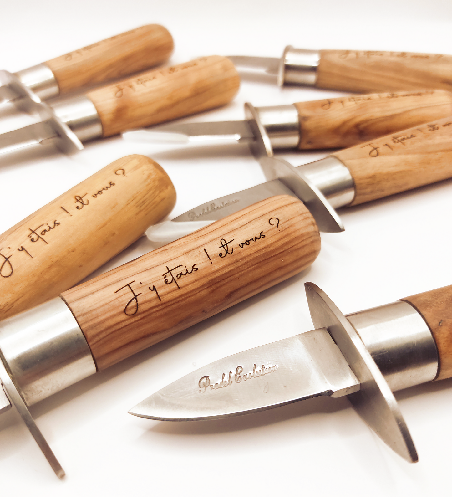 Couteau à huître avec garde et manche bois personnalisé