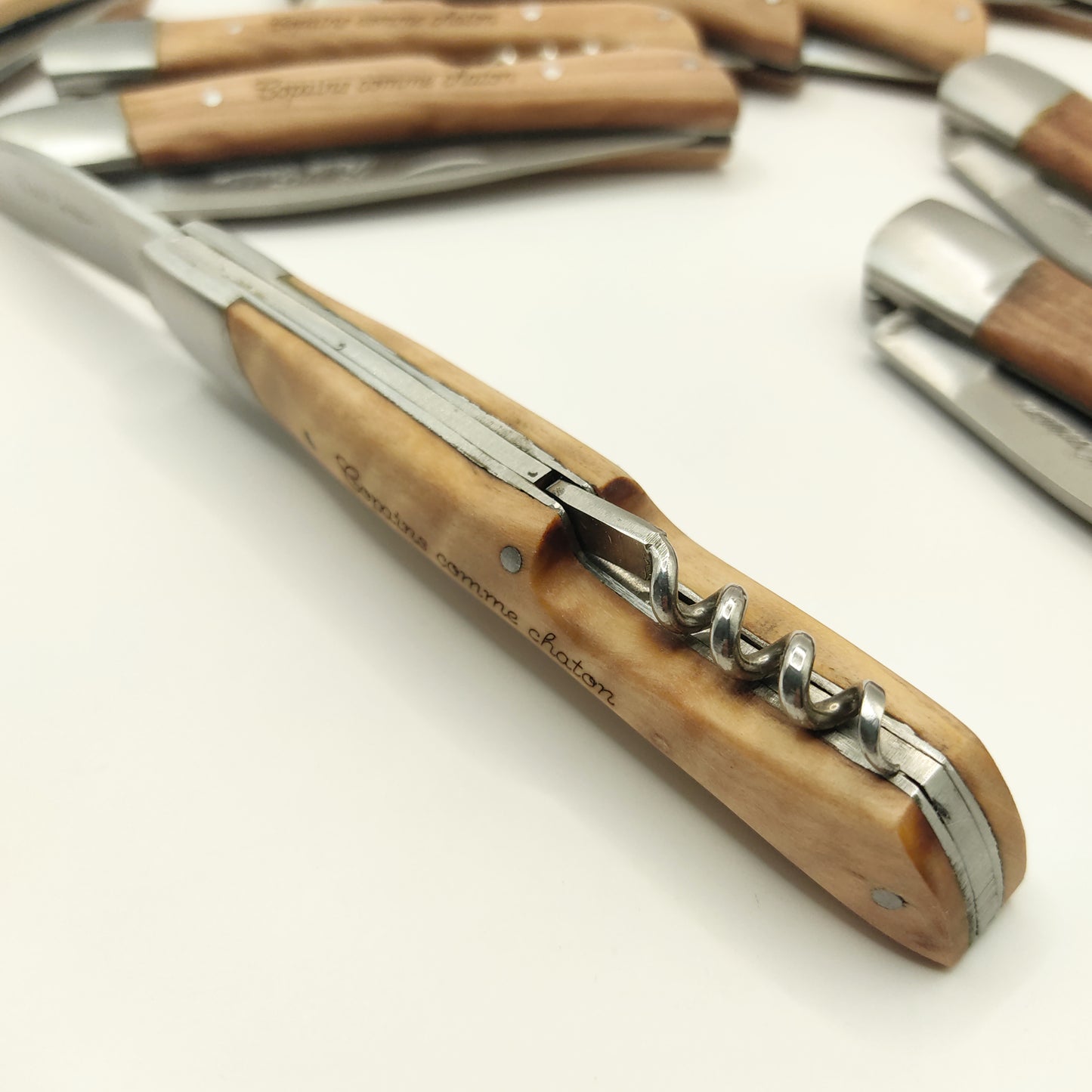 Couteau rustique en bois personnalisé et tire-bouchon