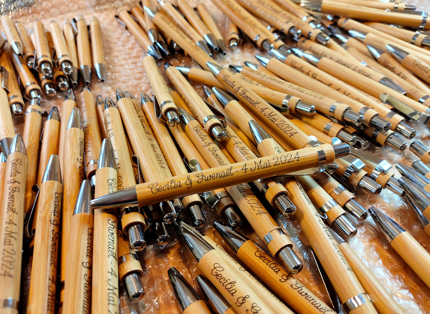 Stylo en bois personnalisé – Un cadeau unique