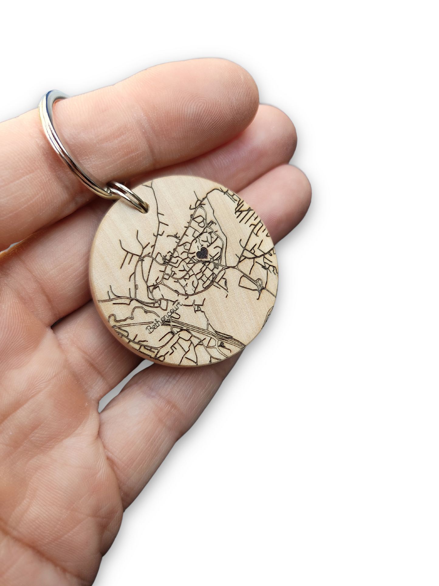 Porte-clés en bois massif "Maps" – Un souvenir gravé