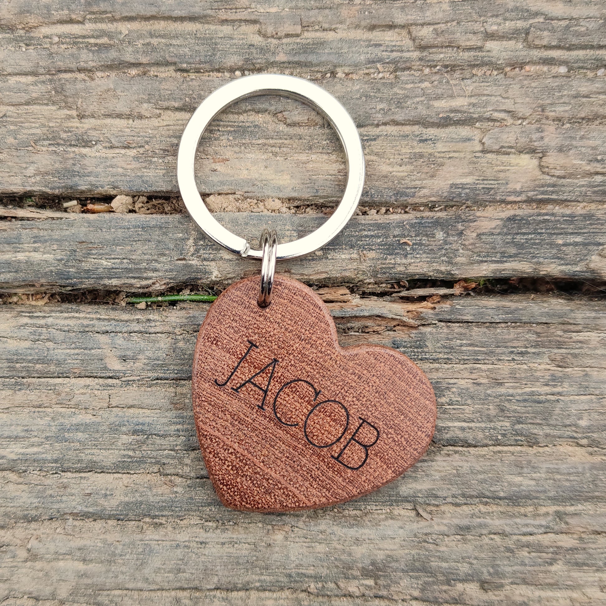 Médaille pour chat cœur en bois massif - L'Atelier du bois 88