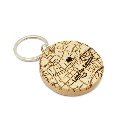 Porte-clés en bois massif "Maps" – Un souvenir gravé