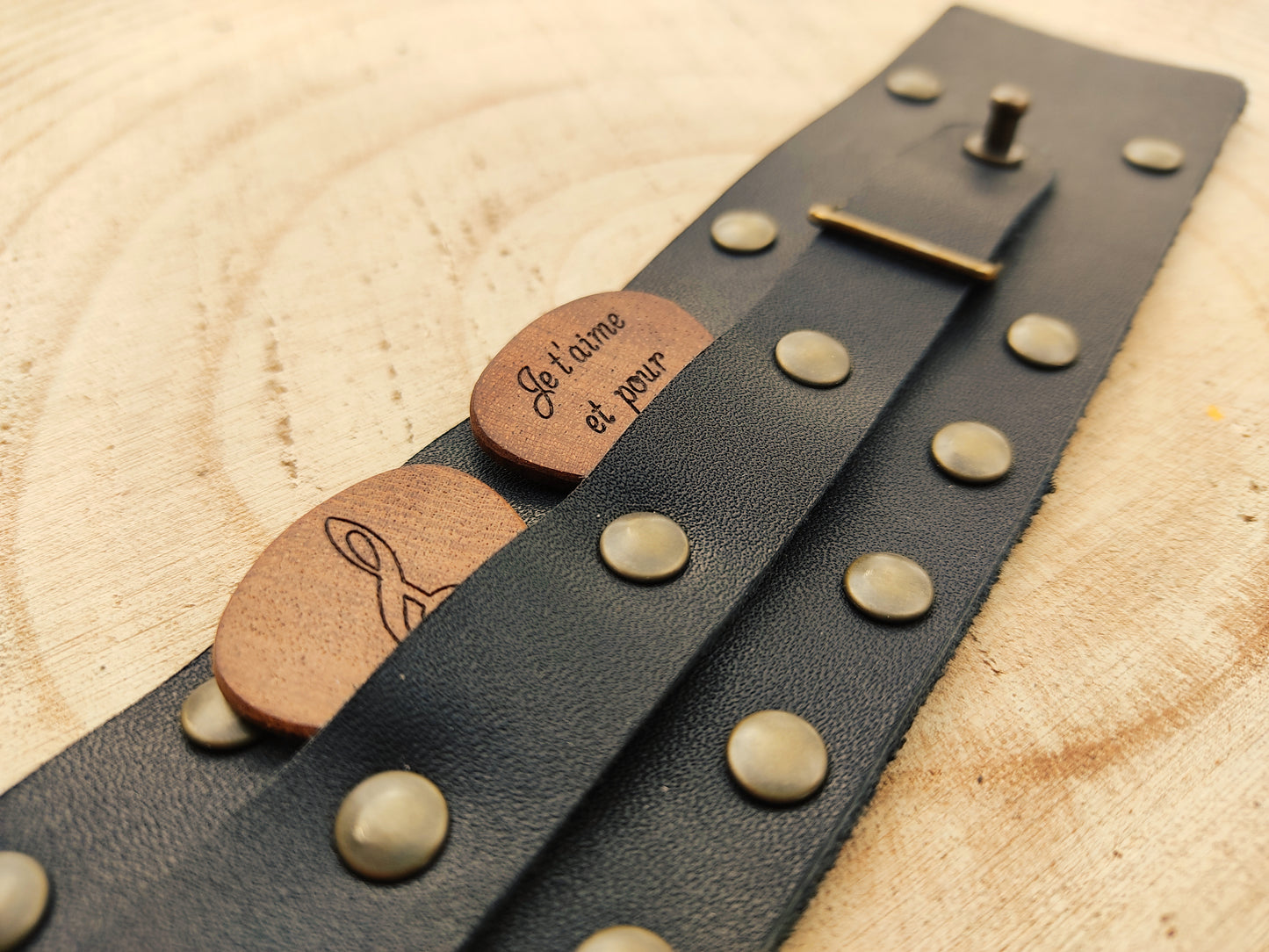 Bracelet de force porte médiators personnalisés