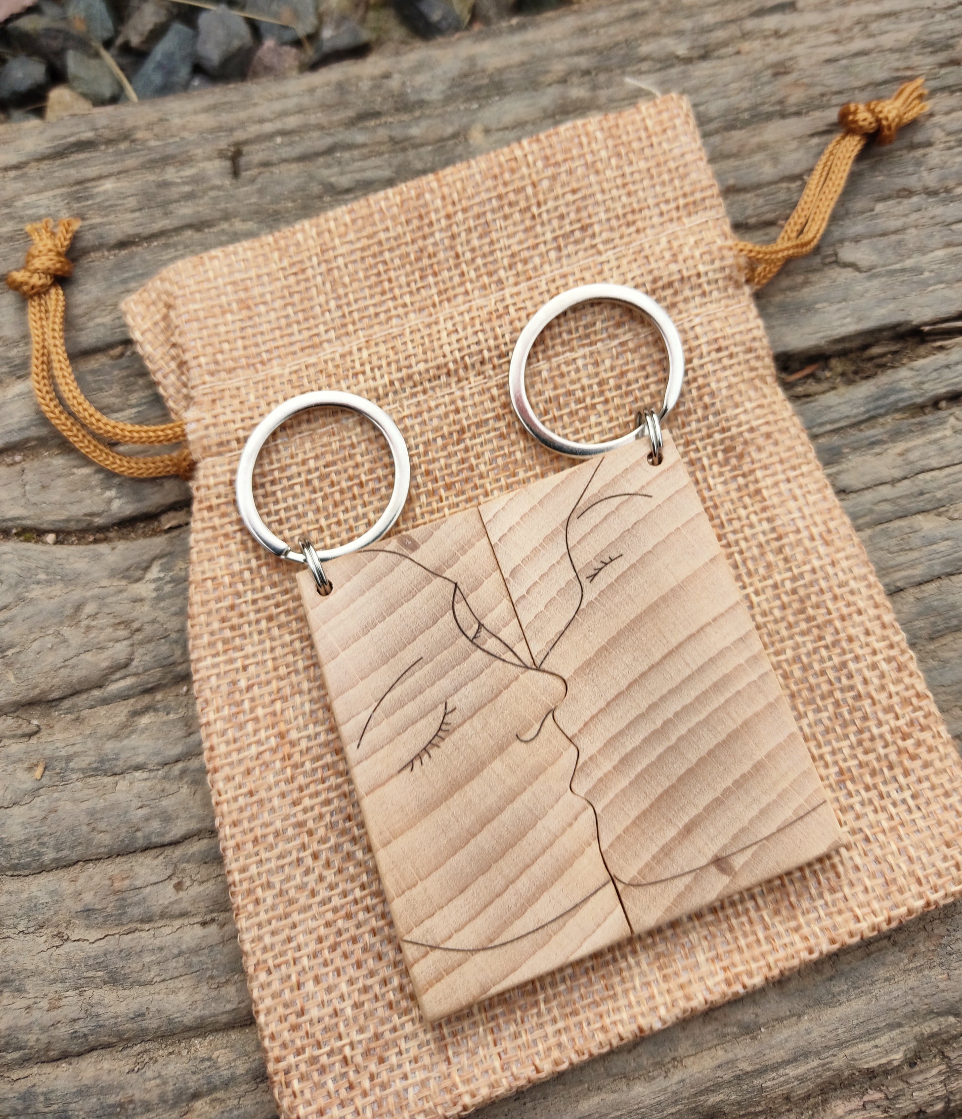 Porte clés couple avec pochon 