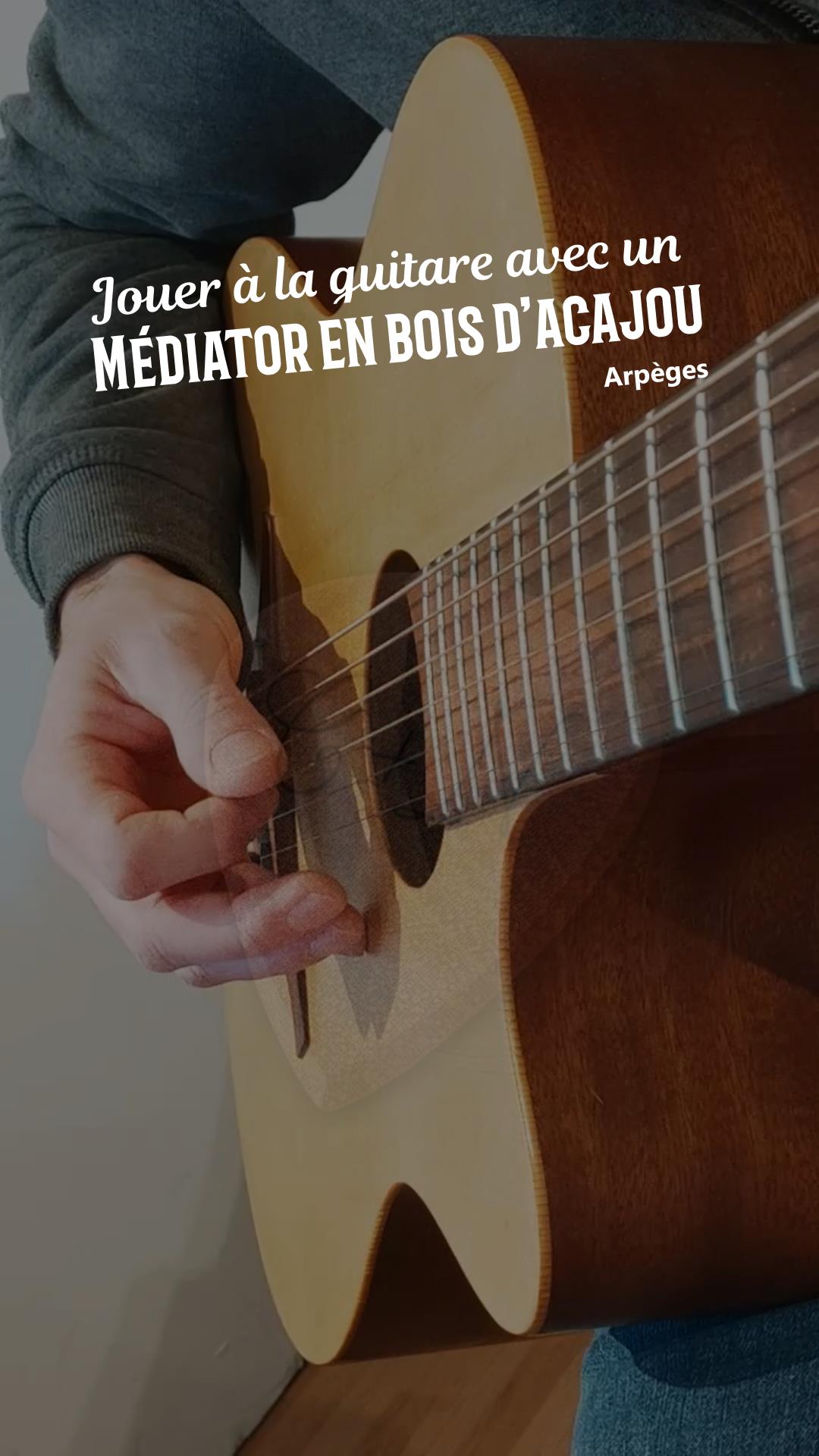 Porte médiator, support pour guitare